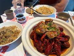 -肥肥虾庄·金牌油焖大虾(汉街SKP店)