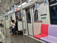 -龙溪路(地铁站)