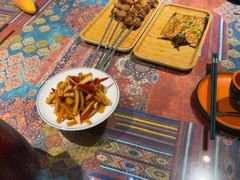 -乡村馕坑肉·烧烤·新疆菜·本地人更爱吃(阿勒泰首店)