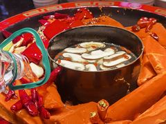 鸳鸯锅-叉叉裤鲜火锅(空港新城店)