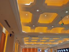 -白金汉爵大酒店-24小时餐厅