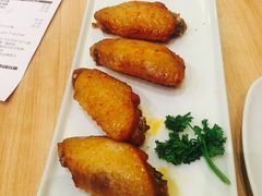 -必胜客(证大大拇指店)