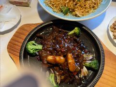 -八府香鸭·啫啫煲(华山路店)