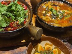 -有红鸡毛店·砂锅菜(抚琴夜市店)