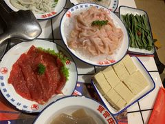-喜悦小串丹东小黄牛海鲜烧烤大排档(民主广场店)