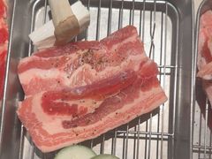 -蚂蚁洞·烤肉大营地(上海静安大悦城店)