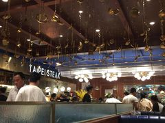 卡座-领鲜活海鲜榴莲自助火锅(东门店)