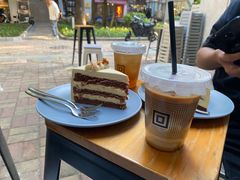 焦糖奶油海盐蛋糕-来回·咖啡(天河南店)