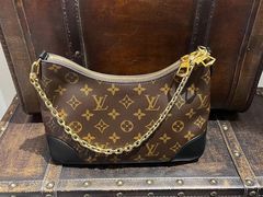 -小飞侠奢侈品回收 寄卖 养护(宝山宝龙广场店)