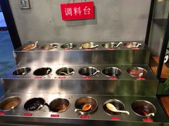 自助调料区-红钳侠小龙虾·烧烤(中赢康康谷店)