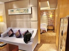 -襄阳富力皇冠假日酒店 · 大堂酒廊