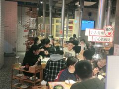 大堂-么肆烤肉·中式自助·烤肉大排档(街道口季佳PAI店)