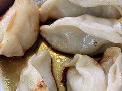 -黄阿姨锅贴大王(万航渡路店)