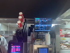 -肯德基(东安路站店)