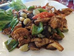 -鑫渔港海鲜本地菜·山海关浑锅(东戴河店)