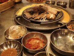 -GOGIYA·咕叽吖韩国传统烤肉店(东方新天地店)