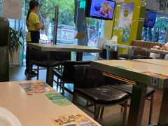 大堂-佰搭果·广式茶餐厅(西华路店)