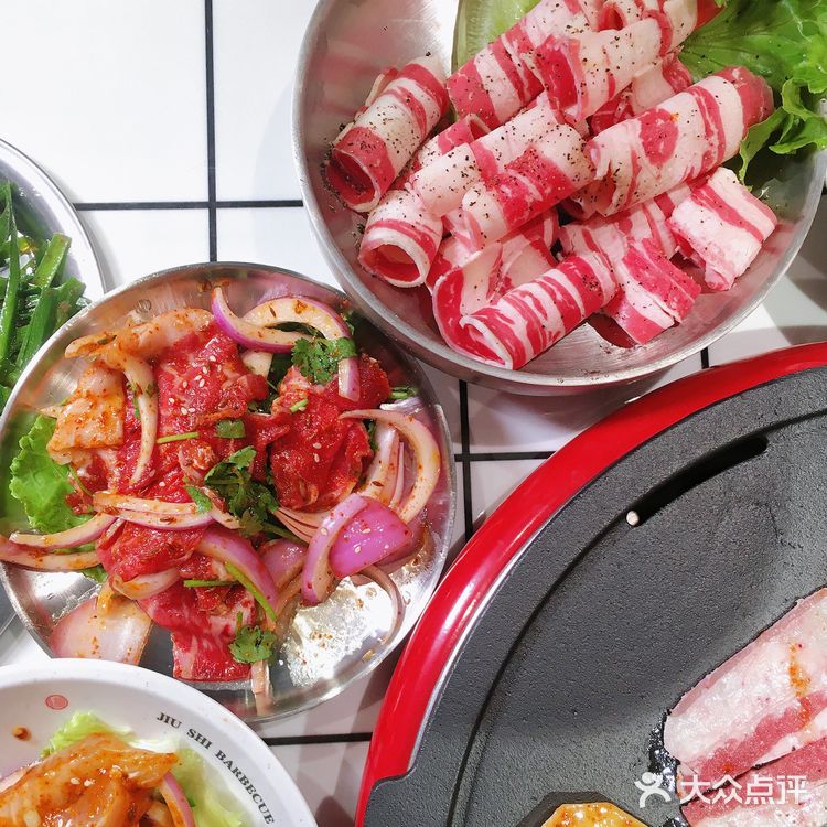 周末来吃烤肉呀