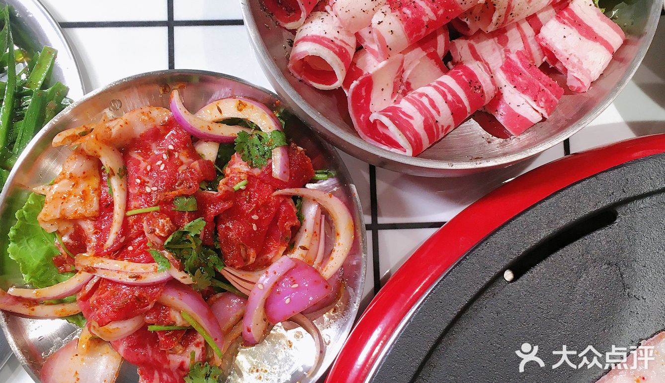 周末来吃烤肉呀