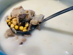 黄豆排骨汤-梅飞酒家(名辉豪庭店)