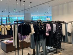 -URBAN REVIVO(上海中庚漫游城店)