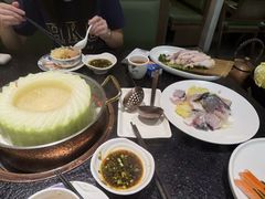 -得意咚瓜·顺德鱼生·冬瓜火锅(深圳首店)