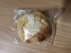 蛋黄肉松流沙包-西村叔叔的店·面包·甜品·蛋糕(牡丹园店)