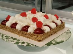 -潮一不贰·法式甜品·生日蛋糕·西式简餐(外滩店)