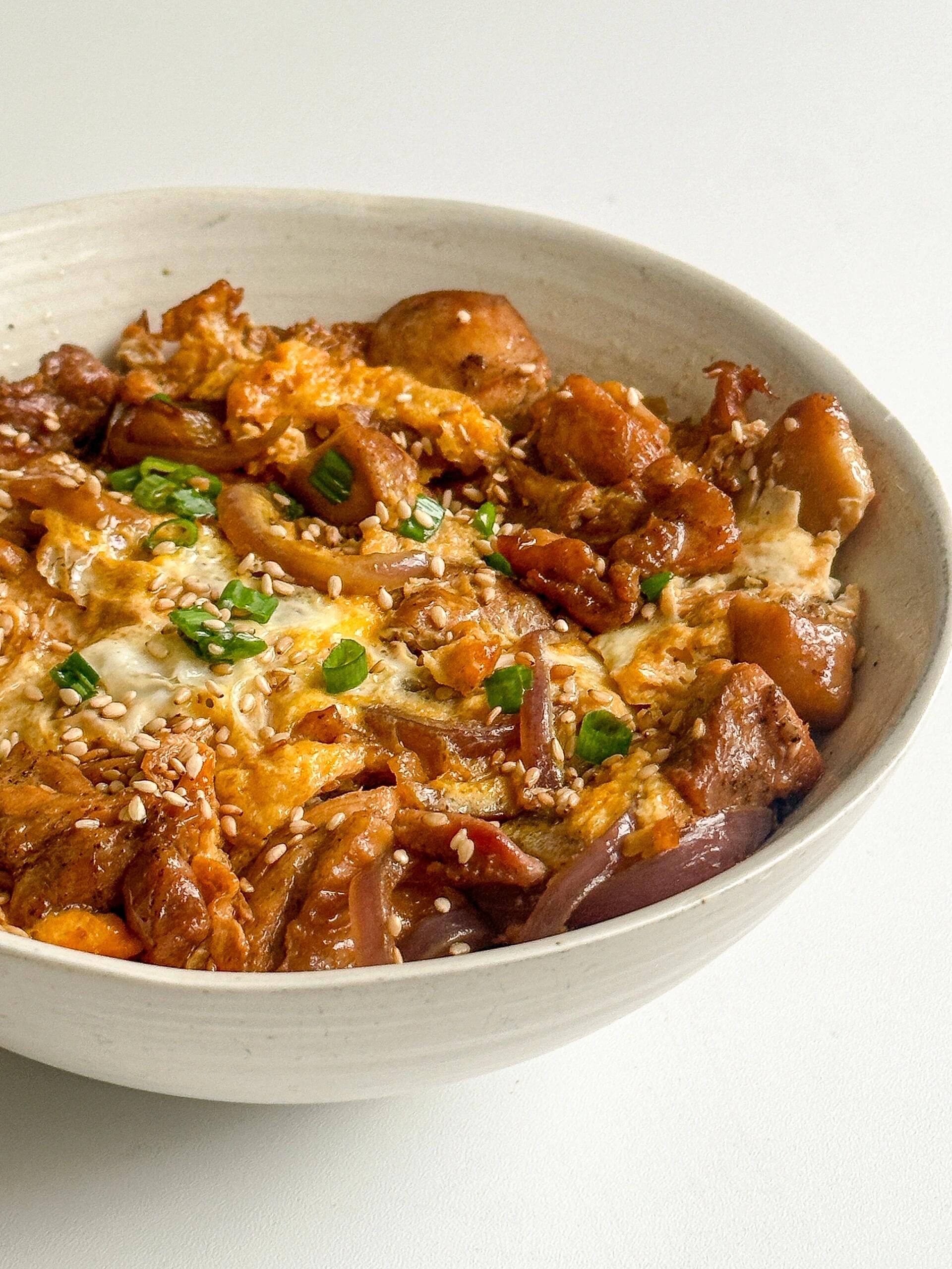 日式滑蛋鸡腿肉饭?