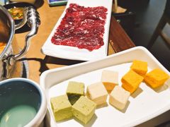 -左庭右院鲜牛肉火锅(金山万达店)