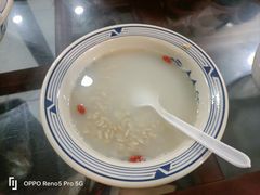 -牛一嘴·兰州牛肉面·大盘鸡(财富中心店)