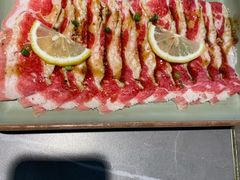 柠檬香草黑椒牛五花-小米烤肉-泥炉炭烤(常营店)