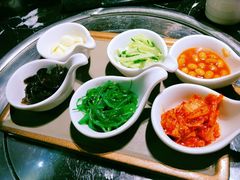 六位小菜-鹤江桥·红油牛肉粉(SKP店)