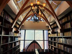 -钟书阁(松江泰晤士小镇店)