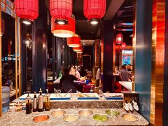 -爱你您·自家鱼塘·活水喷泉鱼火锅(八里店)