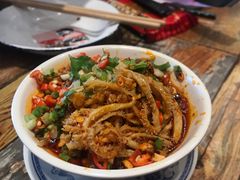 -沪小二炭火蛙锅(淮海中路美食不夜城店)