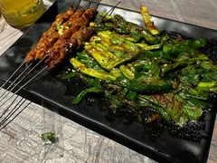 -老街烧烤大排档·地道湖北菜·龙虾馆(汉口火车站店)