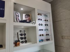 -明月眼镜(三坝店)