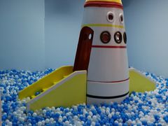 -小门牙好性格托育(北外滩中心)