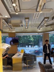-一東造型烫发染发