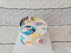 6寸手绘蛋糕-幸运盒子网红蛋糕房(民族路店)