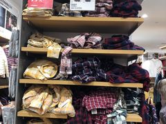 -优衣库(上海虹口龙之梦店)