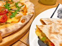 -LO CALCOW卡路力轻食主义餐厅(陆家嘴店)
