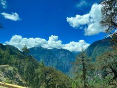 -香格里拉大峡谷巴拉格宗国家级风景名胜区丽江中旅旅游质量服务点
