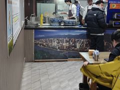 -陇上全荟兰州传统牛肉面(延吉路店)