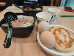 -蒙自源米线大王(东站店)
