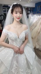 -莫小姐婚纱