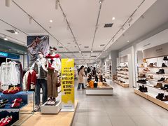 -hotwind热风(重庆悦荟店)