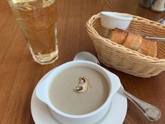 餐前面包-Entrecôte 法国牛扒馆(保利·时光里店)