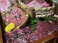-山川小町·极番烧肉(新地假日广场店)